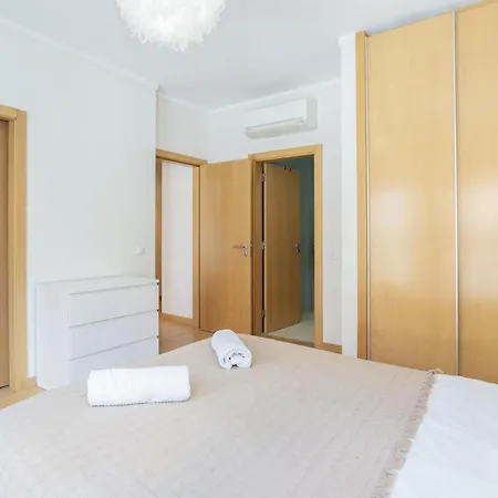 Holidayspt 1 Marina Village 2 Bedroom Apartment Olhao