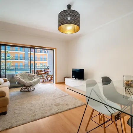 Holidayspt 1 - Marina Village 2 Bedroom شقة *