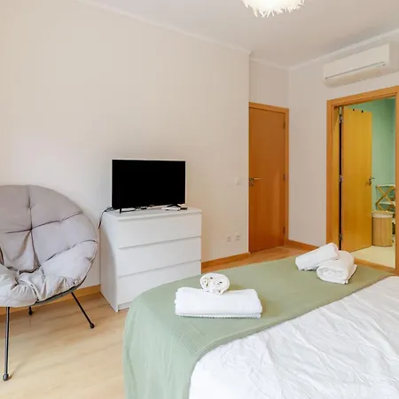 Holidayspt 1 - Marina Village 2 Bedroom Apartment Olhao